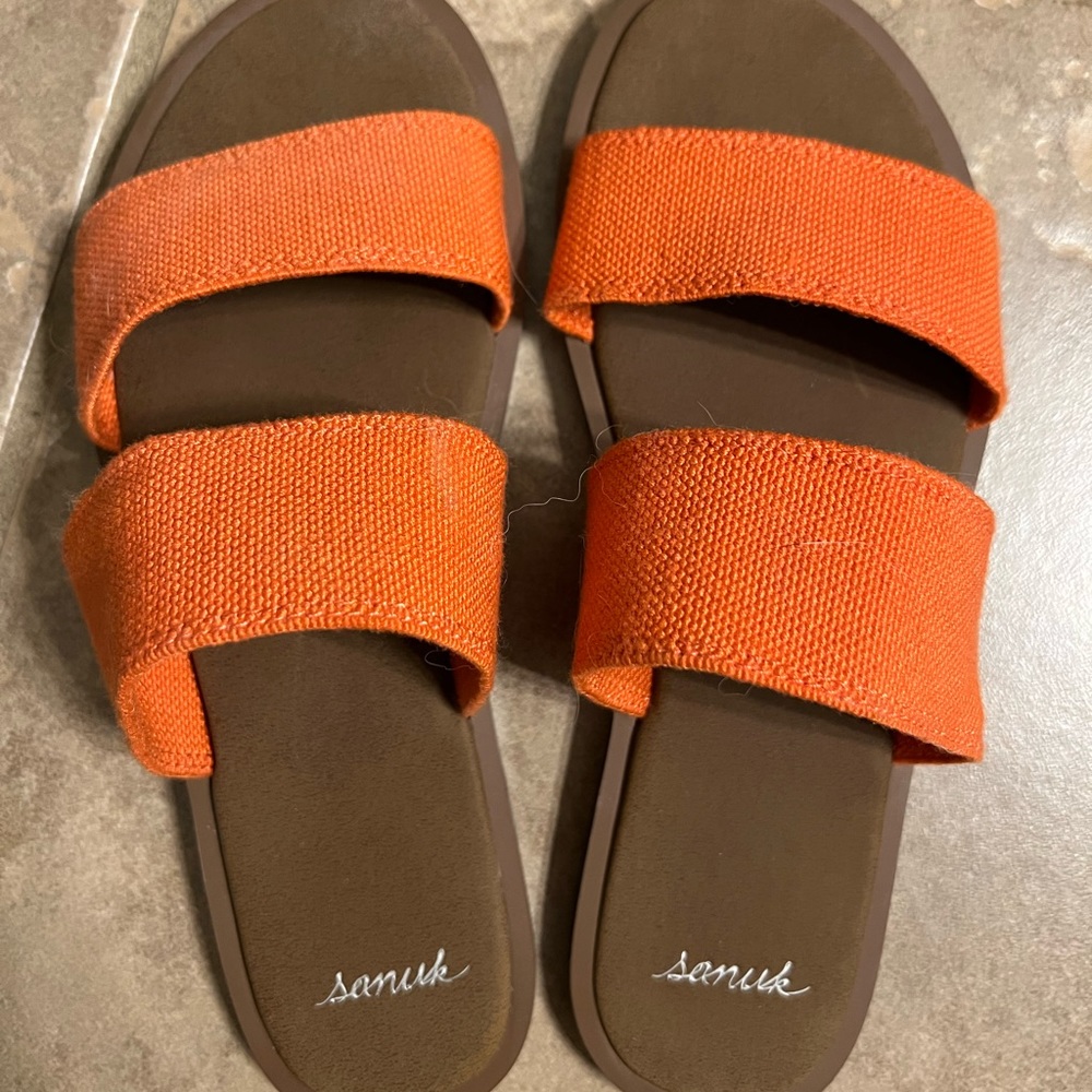 Sanuk sandals